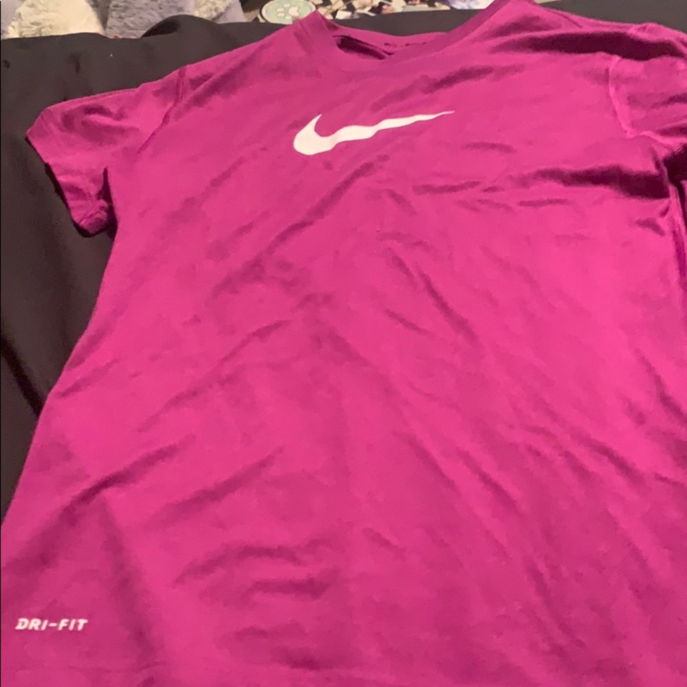 nike dri-fit tee shirt